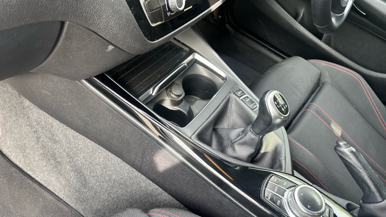 BMW 1 Series 118i [1.5] Sport 5dr [Nav/Servotronic] Petrol Hatchback